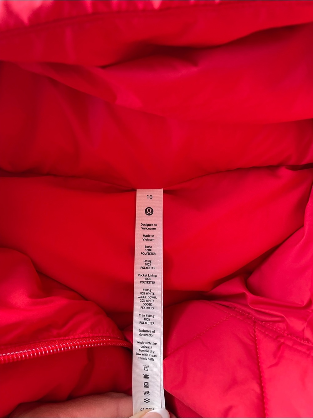 Lululemon Athletica Hooded Quilted Red Puffer Vest Full Zip Snap Women's Size 10 - Picture 5 of 5